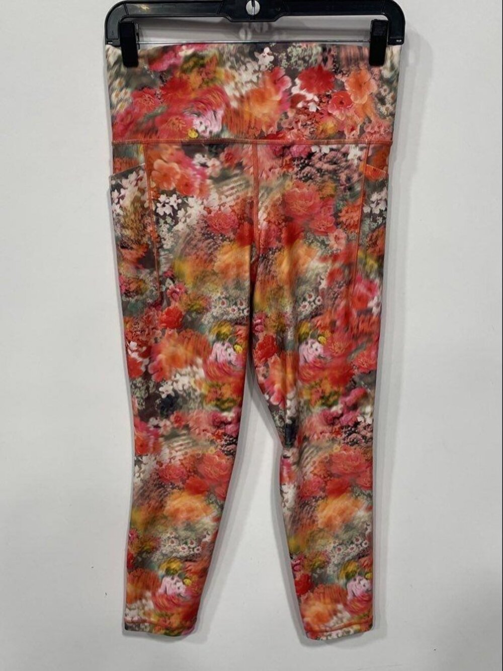 Athleta Salutation Stash Pocket II Floral 7/8 Leggings Womens Medium
